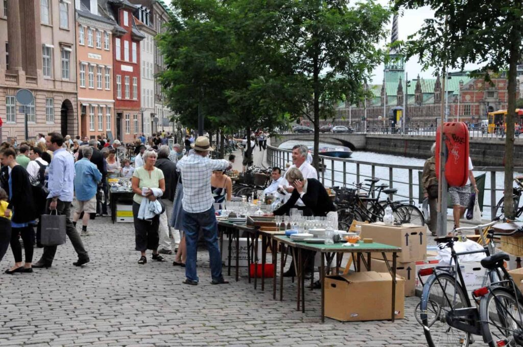 Hyggelige loppemarkeder i København på en regnvejrsdag